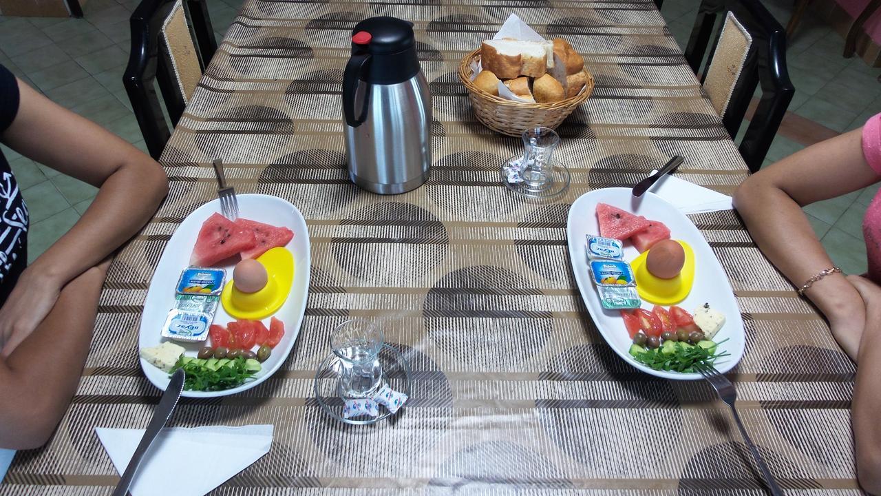 Kasgar Court Hotel Ayvaryara Eksteriør bilde